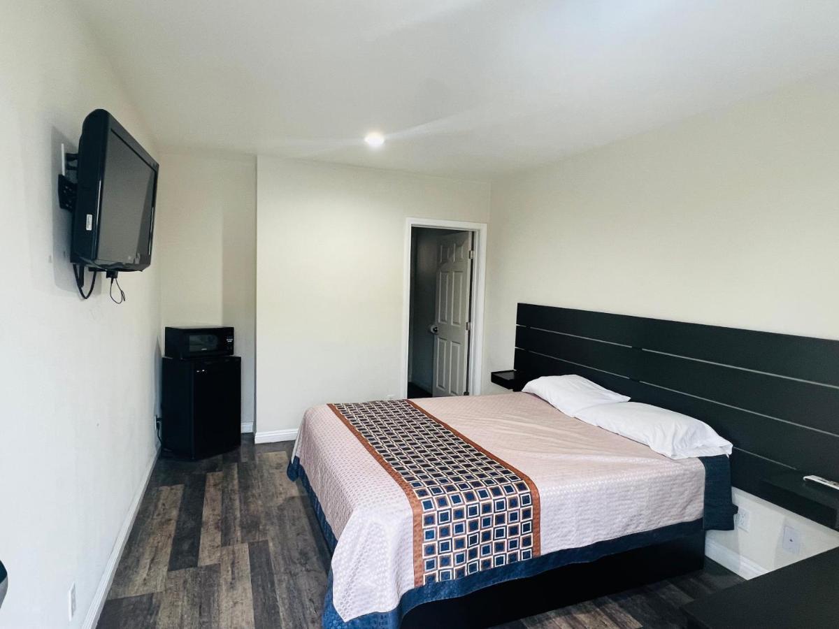 Holly Park Motel Near Lax Lennox Eksteriør billede